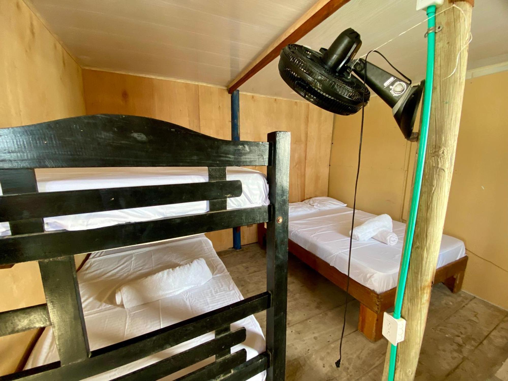 Eco Hostal Estrella De Mar 이슬라 무쿠라 외부 사진